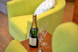 Finest Retreats - Skylarks