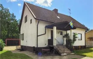 Awesome Apartment In Fårbo With Wifi - Blankaholm