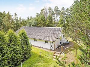 Luxurious Retreat by Bratten Strand-By Traum