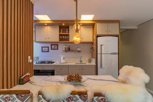 Bem localizado com 2 dormit., excelente