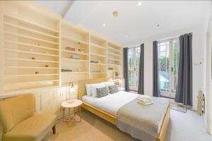 Central 2Bed Apartment near Barbican & Farringdon FREE WIFI by City Stay Aparts London