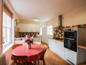 Dinham Court