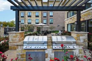 Homewood Suites by Hilton Dallas Arlington South