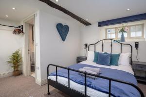 Paradise Square Remodelled 18th Century Ground Floor