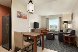 One-Bedroom Queen Suite with Two Queen Beds - Non-Smoking room in Homewood Suites by Hilton Houston NW at Beltway 8