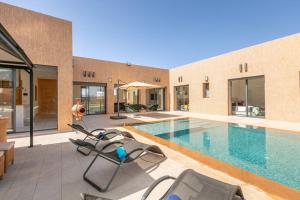 Villa Sanna, élégante avec piscine Chauffée, jeux