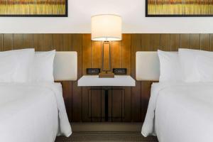 Queen Room with Two Queen Beds room in Hilton Garden Inn Reno