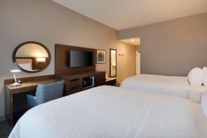 Queen Room with Two Queen Beds room in Hampton Inn Santa Cruz West Ca
