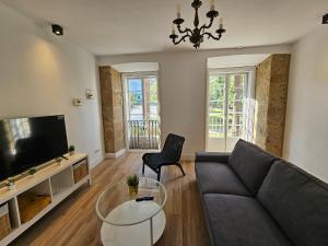 Apartamentos en el centro - Plaza de Amboage - WIFI