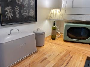 Wayside Cottage - Cosy Cottage in Somerset