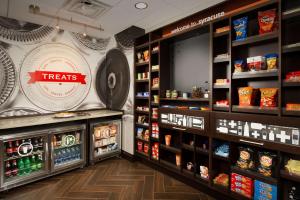 Hampton Inn & Suites SyracuseCarrier Circle