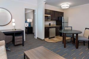 One-Bedroom King Suite - Non-Smoking room in Hampton Inn & Suites Buffalo/Downtown