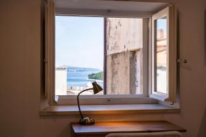 Lovely holiday house Othello next to the Buža beach