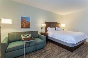 King Room with Sofa Bed and Study - Non-Smoking room in Hampton Inn Boston/Peabody