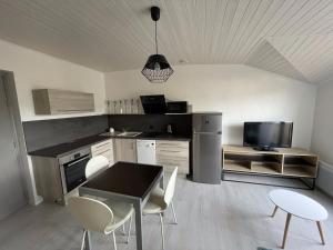 Appartements Joli T2 proche de Geneve & Annecy : photos des chambres