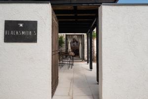 Blacksmiths House - rental house with heated pool