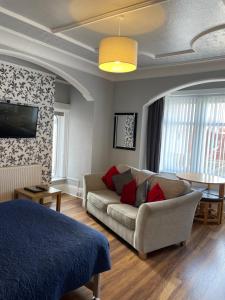 Apartment with Sea View room in San Remo Apartments