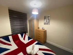 Lovely flat by Chelsea Harbour - 泰晤士河畔里士满