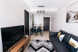 The Onyx at One Regis Upper Penthouse flat