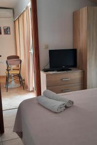 Apartments and rooms by the sea Brodarica, Sibenik - 21536