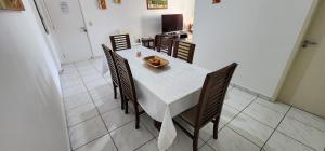 Novo, Iluminado 3 Quartos Piscina Garagem