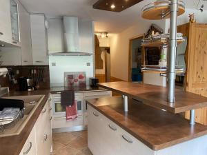 Appartements Appartement 6 pers. avec piscine chauffee, grande terrasse, parking, Crest-Voland - FR-1-733-139 : photos des chambres