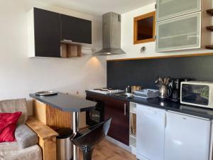 Studio skis aux pieds, ensoleillé avec balcon et Wi-Fi à Morzine - FR-1-679-5