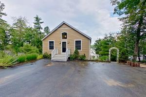 Leaward Shores Guesthouse