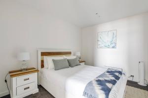 Aqua Verde - Chic City Stay near Yarra River & Crown