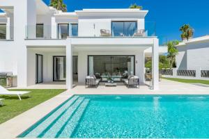 VACATION MARBELLA I Villa Monte Halcones, Private-Pool, Brand-New, Incredible Views, Near Golf Valley