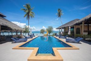 Absolute Beachfront Resort