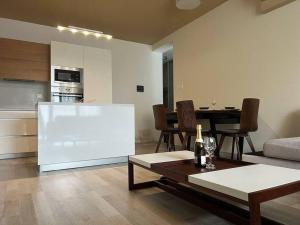 Rezidencia Kmeťova so súkromným parkovaním zdarma, 5 min pešo do centra