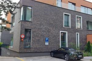 Rezidencia Kmeťova so súkromným parkovaním zdarma, 5 min pešo do centra