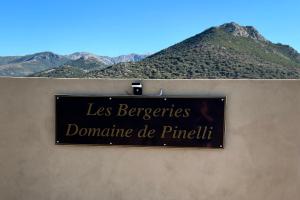 Lodges Les Bergeries du Domaine de Pinelli : photos des chambres