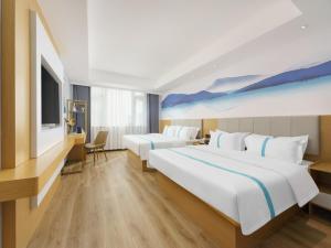 VX Hotel Dalian Zhoushuizi Airport