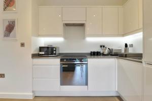 Contractors l Holidays l Long Stays l Short Stays l WiFi l Remigro Short Lets