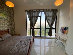 Islamic Santai Santai Homestay - Centrus Soho Cyberjaya