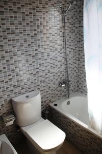 Two-Bedroom Apartment (4 Adults) room in Hotur Via Augusta