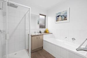 Capel Home House and Guest House by ReadyStay - BYO LINEN & TOWELS