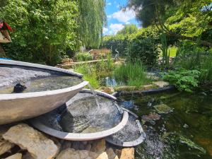 B&B / Chambres d'hotes Le Tonneau insolite du Souffle du Saule : photos des chambres