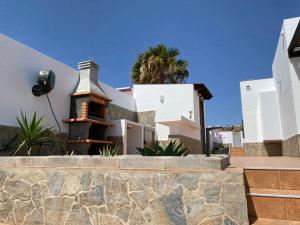 Casa Blanca Caleta - Golf & Sea Views - private heated Saltwater Pool - BBQ - Aircondition"