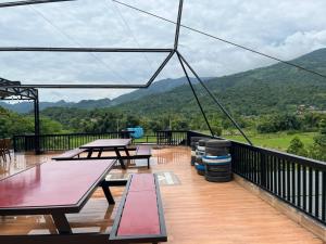 Rocks Ha Giang Hostel & Tour