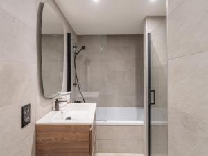 Appartement 6 pers. proche pistes à Courchevel Le Praz avec WiFi et parking - FR-1-568-39