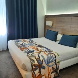Hotels Logis Hotel Relais Saint Jacques - Chateauroux : Chambre Double Confort