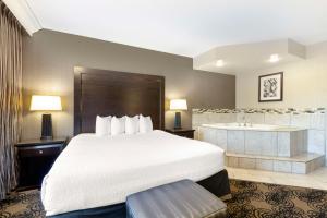 Best Western Plus Midwest Inn