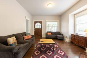 Stay with Jay Cleveland One