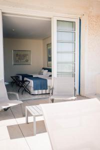 Deluxe Double Room with Balcony and Sea View room in Hotel Puerto Sherry