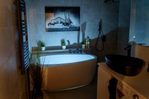 Stylish apartment in the heart of Tallinn, free parking