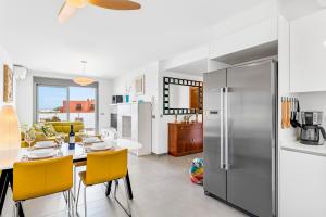 MEDANO4YOU Jacks Family Cosy Penthouse