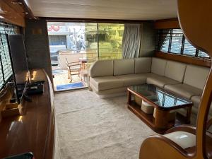 YACHT 20Metros